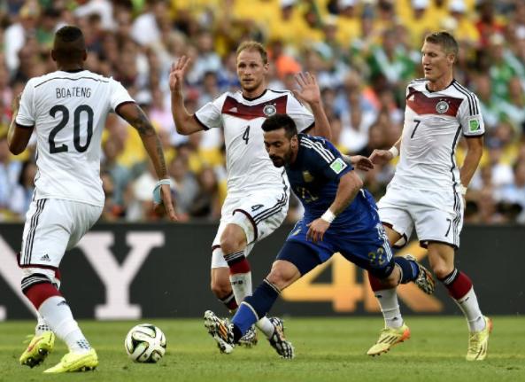 记者：阿森纳已告知水晶宫他们无意激活埃泽的解约金条款